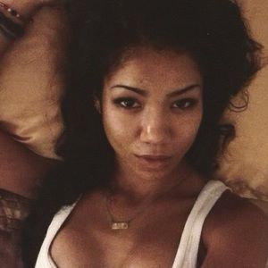 Meet your Posher, Isabella